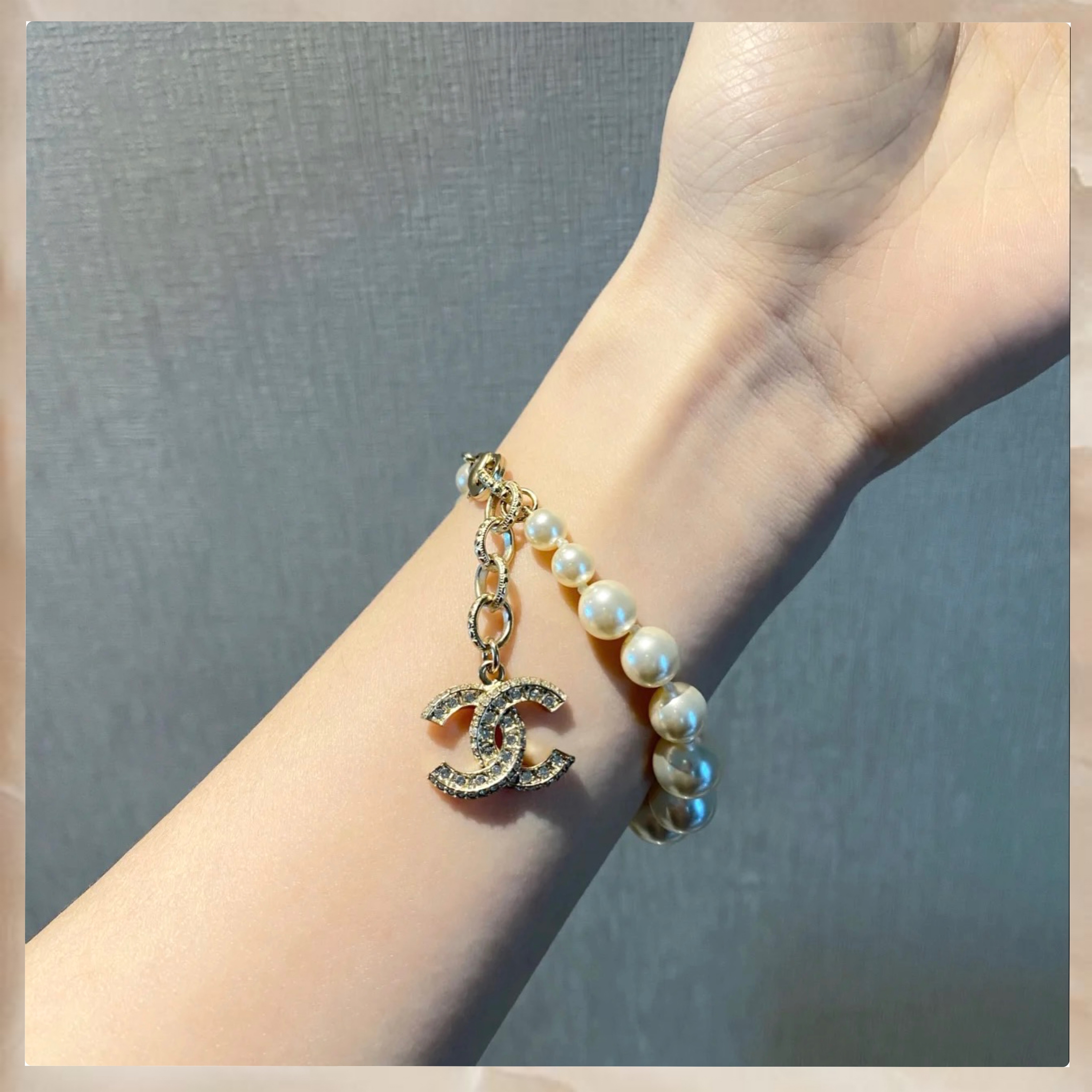 上品【CHANEL】クリスタル CCロゴ パール ブレスレット