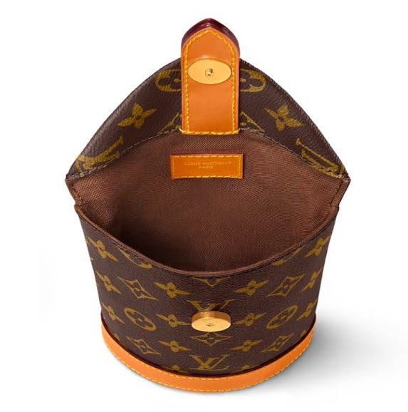 【コンパクトに、おしゃれに♪】Louis Vuitton ショルダーバッグ コンパクトに、おしゃれに♪】Louis Vuitton ショルダーバッグ