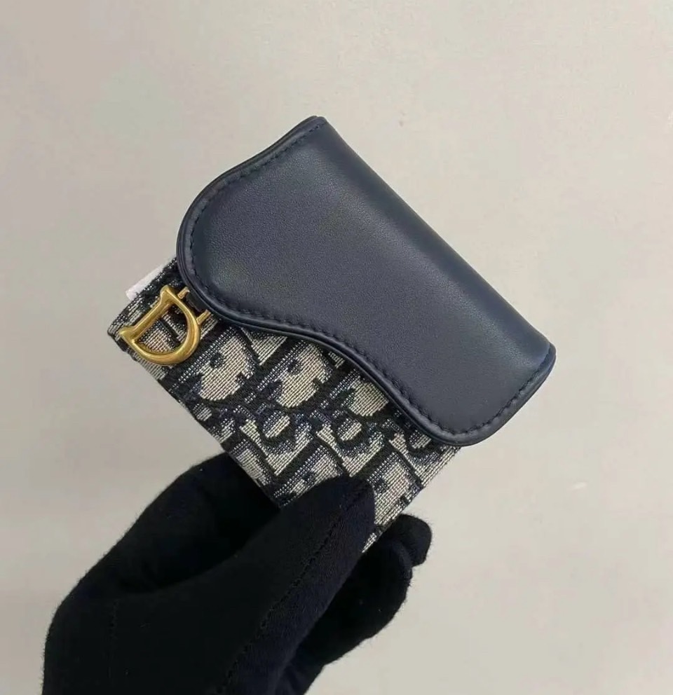 【洗練されたデザイン♡】Dior★ ウォレット