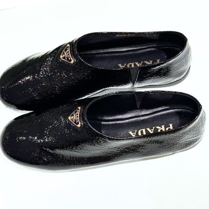 再入荷アイテム ブラック（黒）系 24cm PRADA(プラダ) フラットシューズ 靴