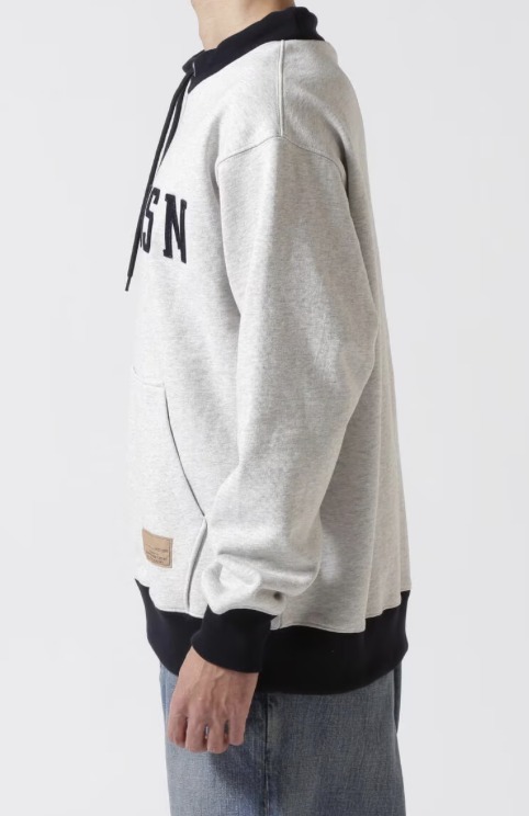 国内発送【AVIREX】《直営店限定》US.NAVY MOCK NECK SWEAT