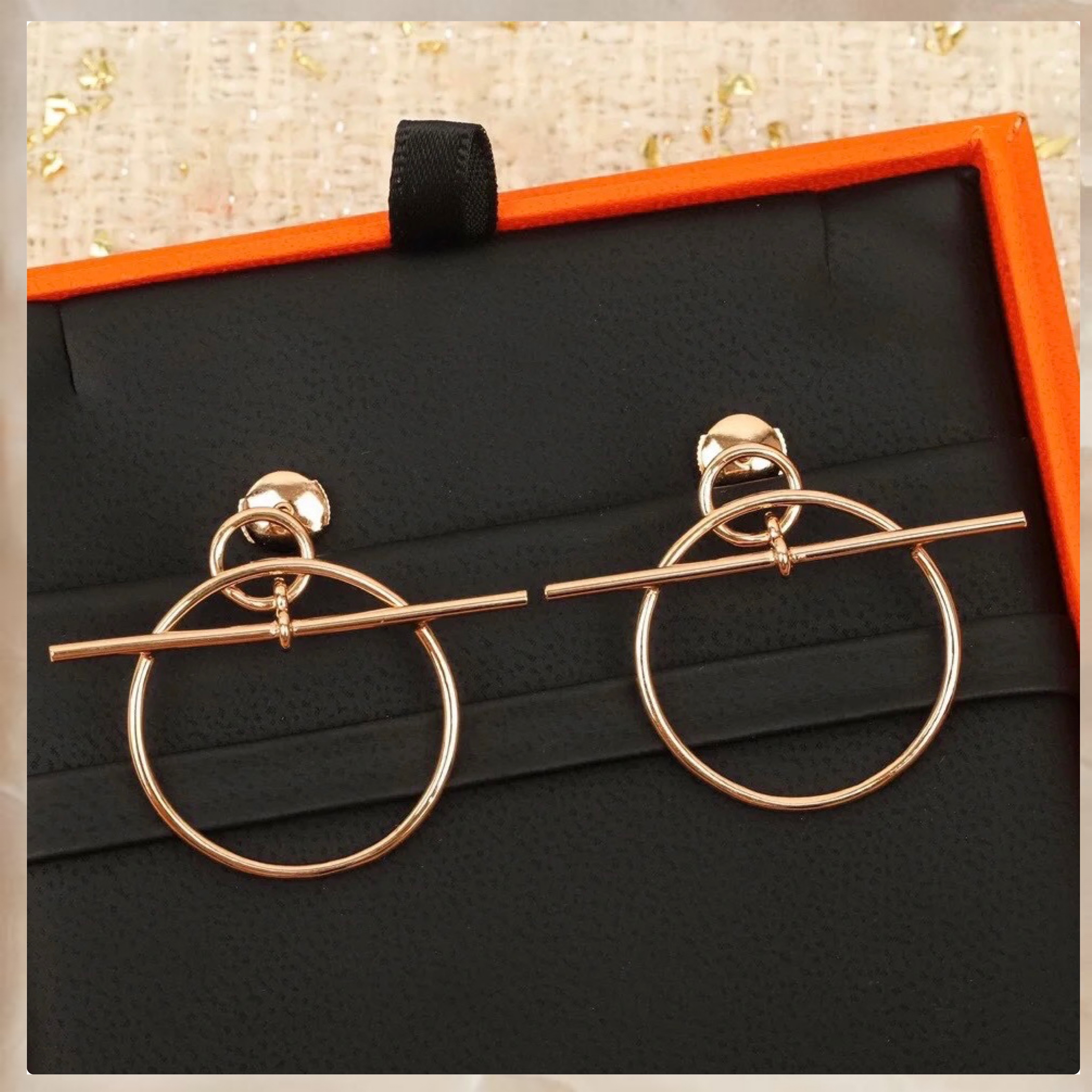 入手困難☆セレブ愛用【HERMES】ループ ピアス PM