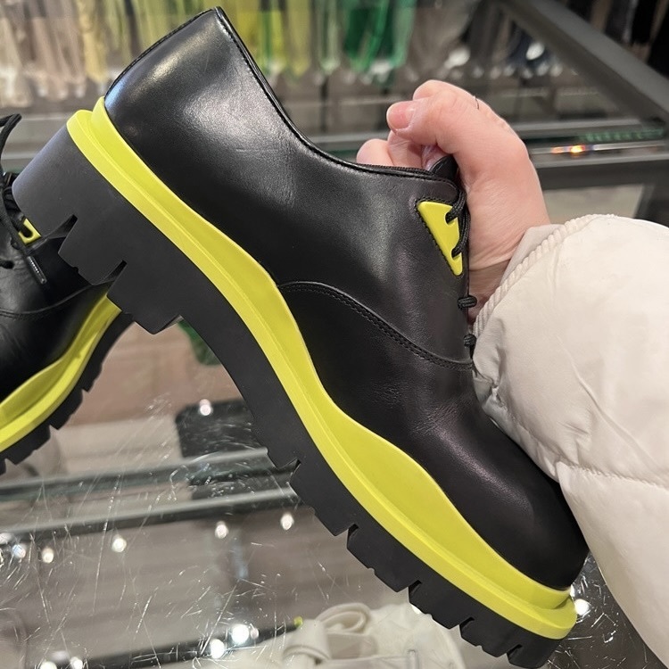 直営店☆BOTTEGA VENETA☆ Tire ミリタリー ダービーシューズ
