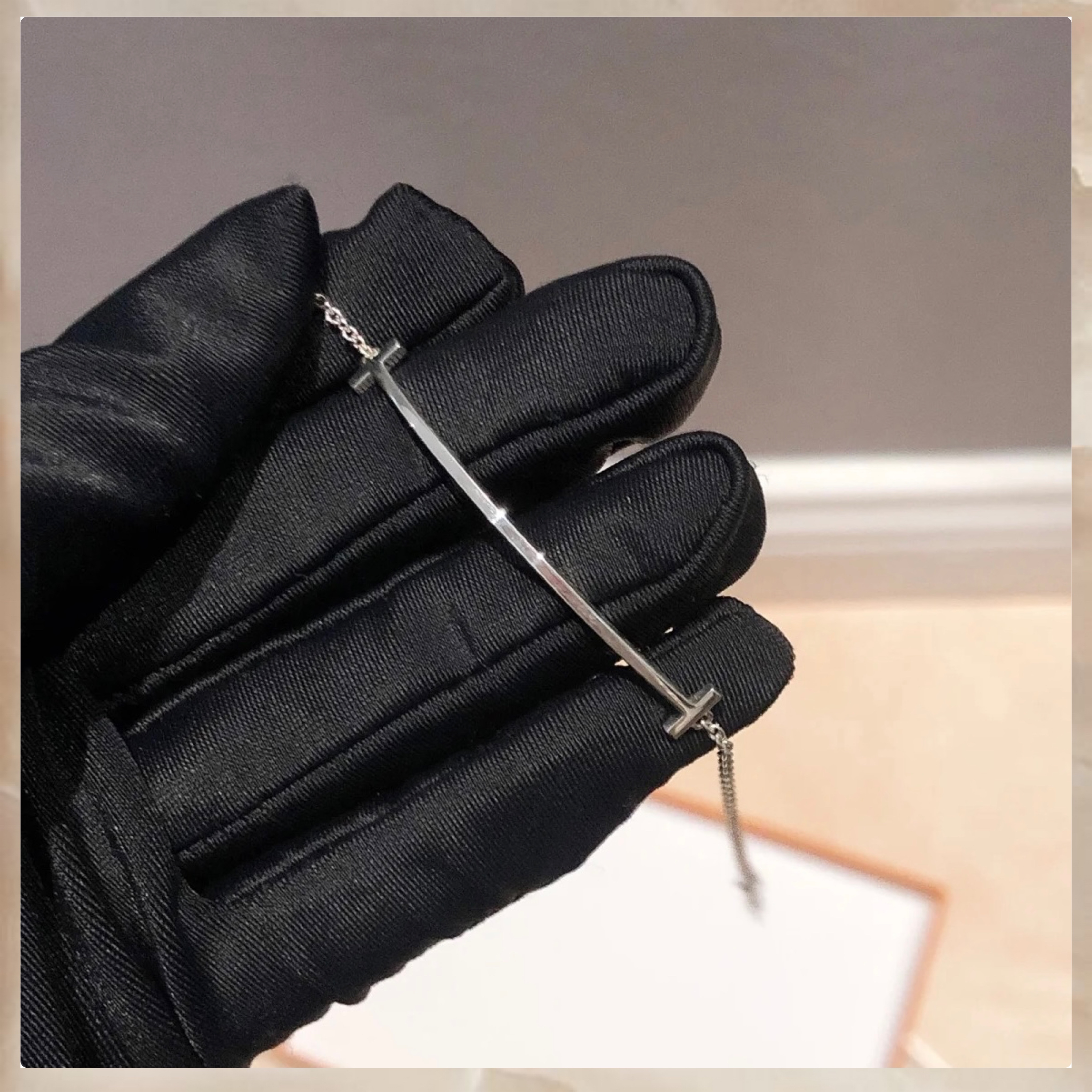 【Tiffany&Co】ティファニー T スマイル ブレスレット 18K white