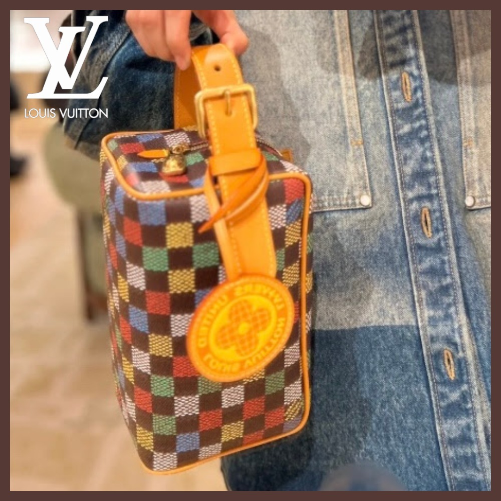 【ポップでカラフル♪】Louis Vuitton クラッチバッグ