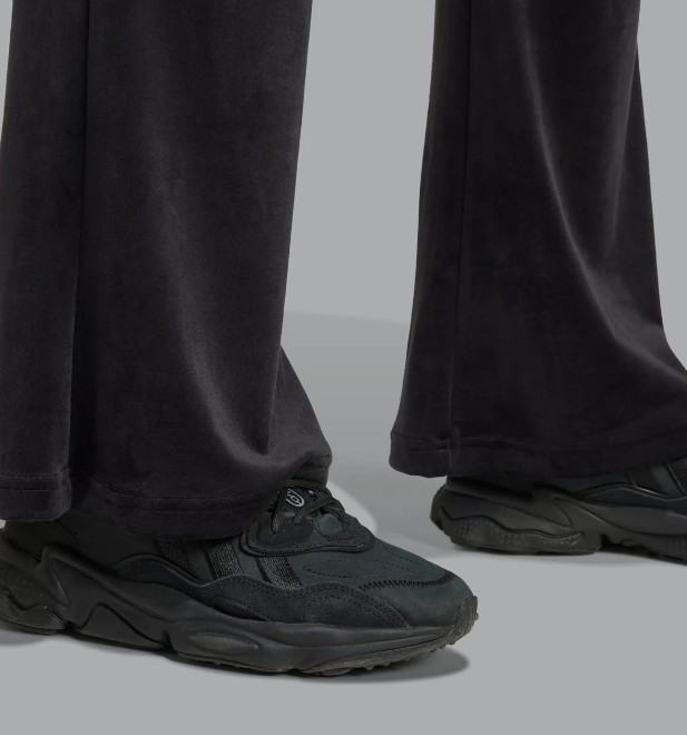 【adidas】ラインストーン ベルベット クロップトップ&パンツset 送関込み☆adidas Originals☆ラインストーン トラックパンツ