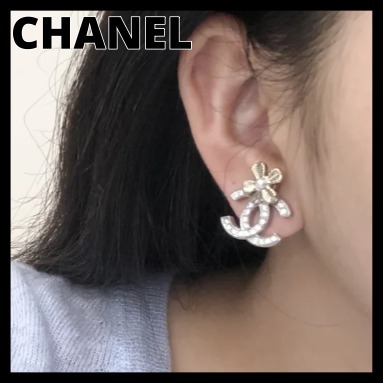 《幸運を呼ぶクローバー♪》CHANEL ピアス CCロゴ