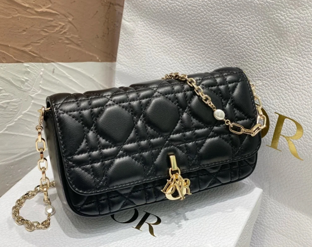 DIOR《携帯・カードOK！》チェーンショルダー フォンバッグ