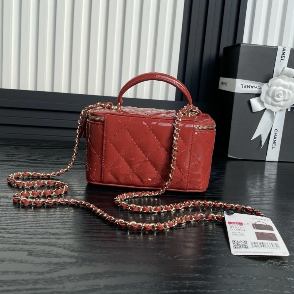 《派手な高級感が可愛い♪》24K限定★CHANEL ヴァニティーバッグ