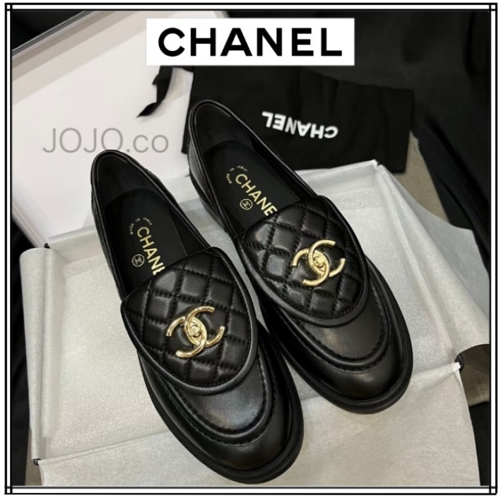 【大人可愛い♪】 Louis Vuitton アカデミーローモカシン 大人可愛い♪】 Louis Vuitton アカデミーローモカシン