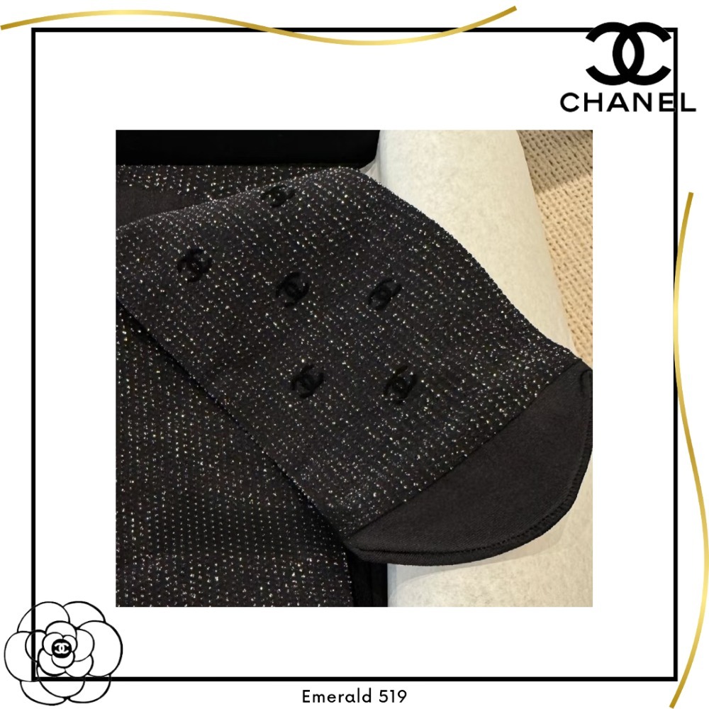 BLACKPINKジェニーちゃん着用♡ CHANEL タイツ ラメ ロゴ