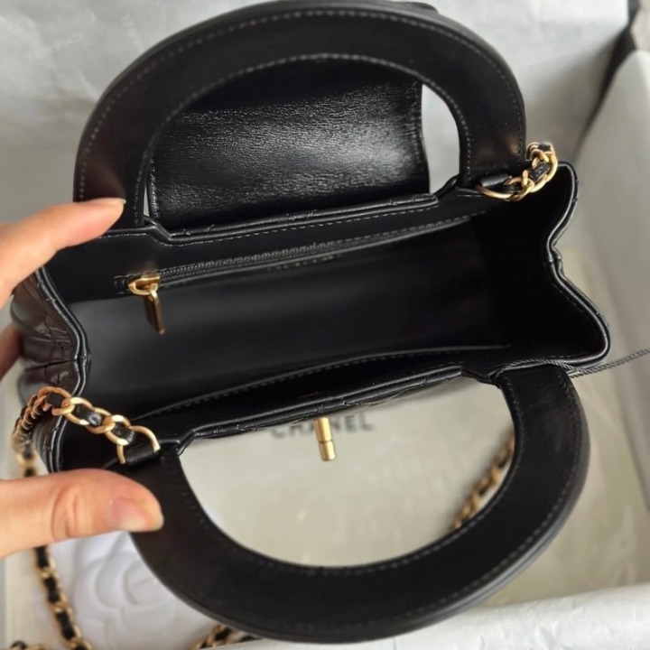 《上品★》CHANEL ミニバッグ