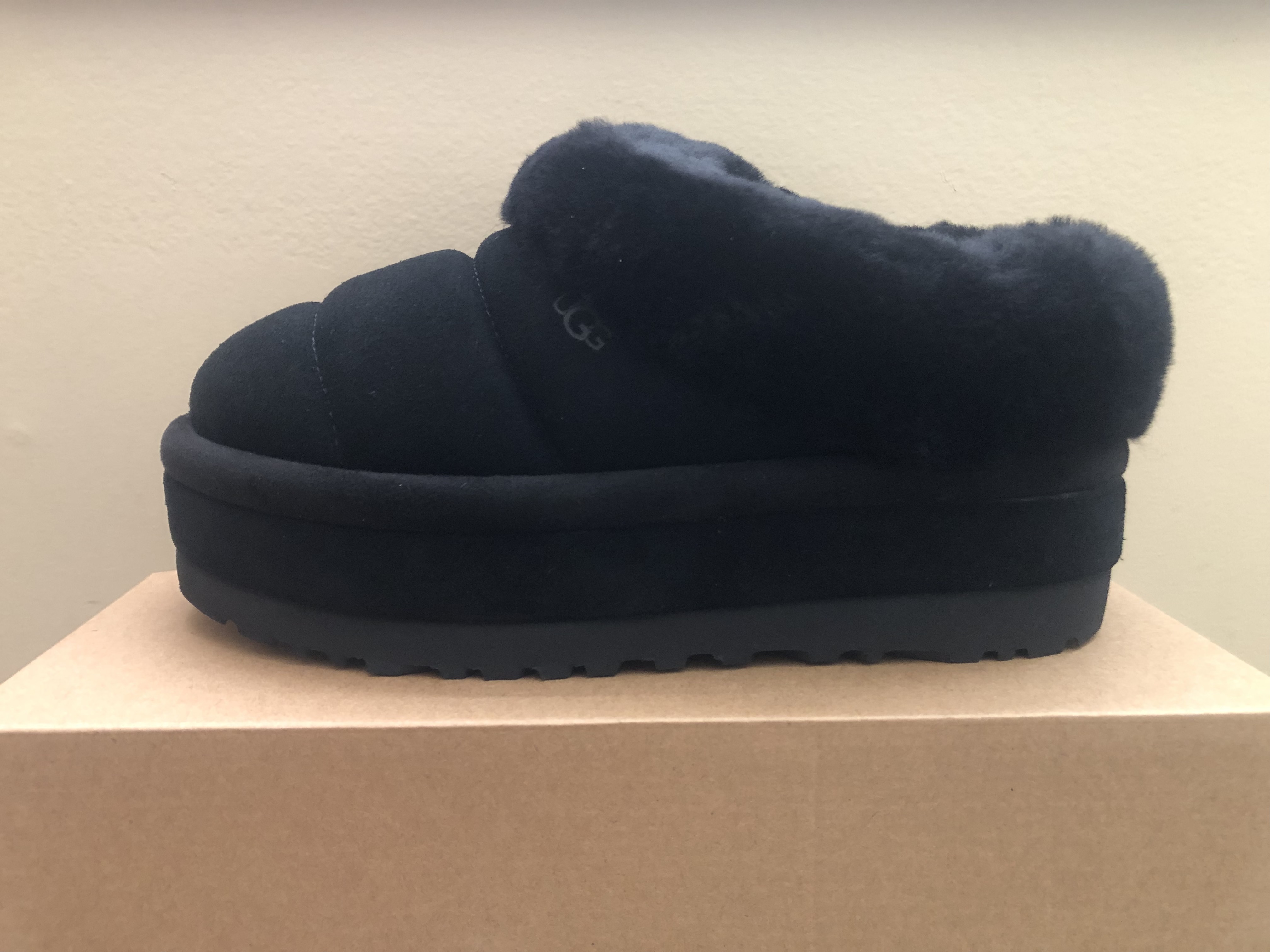 完売前に!!☆UGG☆Tazzlita (UGG/スリッポン) 114026900【BUYMA】