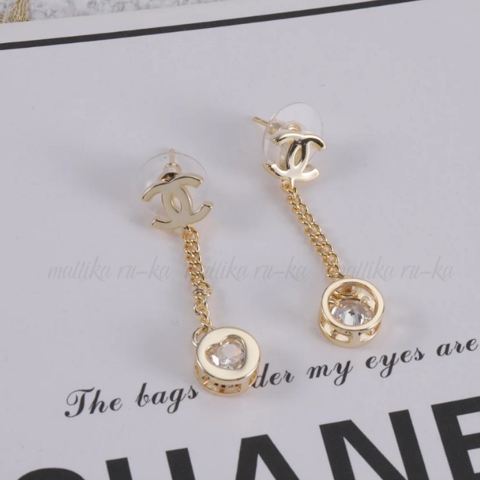 揺れる☆小ぶりで可愛い【CHANEL】シャネル CCロゴ ピアス