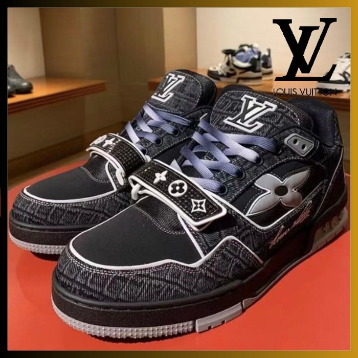 【クロコダイル型 /黒】Louis Vuitton スニーカー LVトレーナー