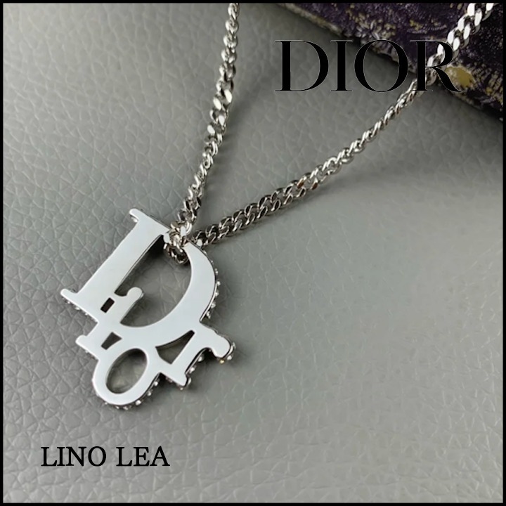 《ギフトに♡》DIOR ペンダントネックレス