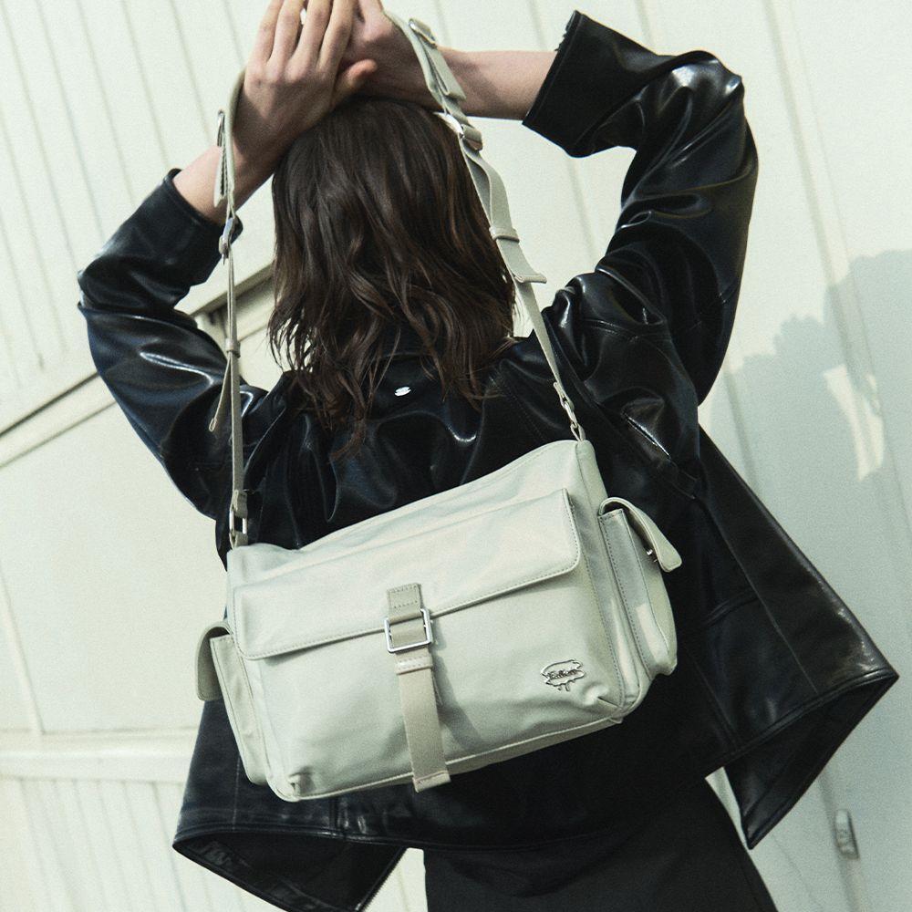 ★Fallett★ Clasp shoulder bag light khaki