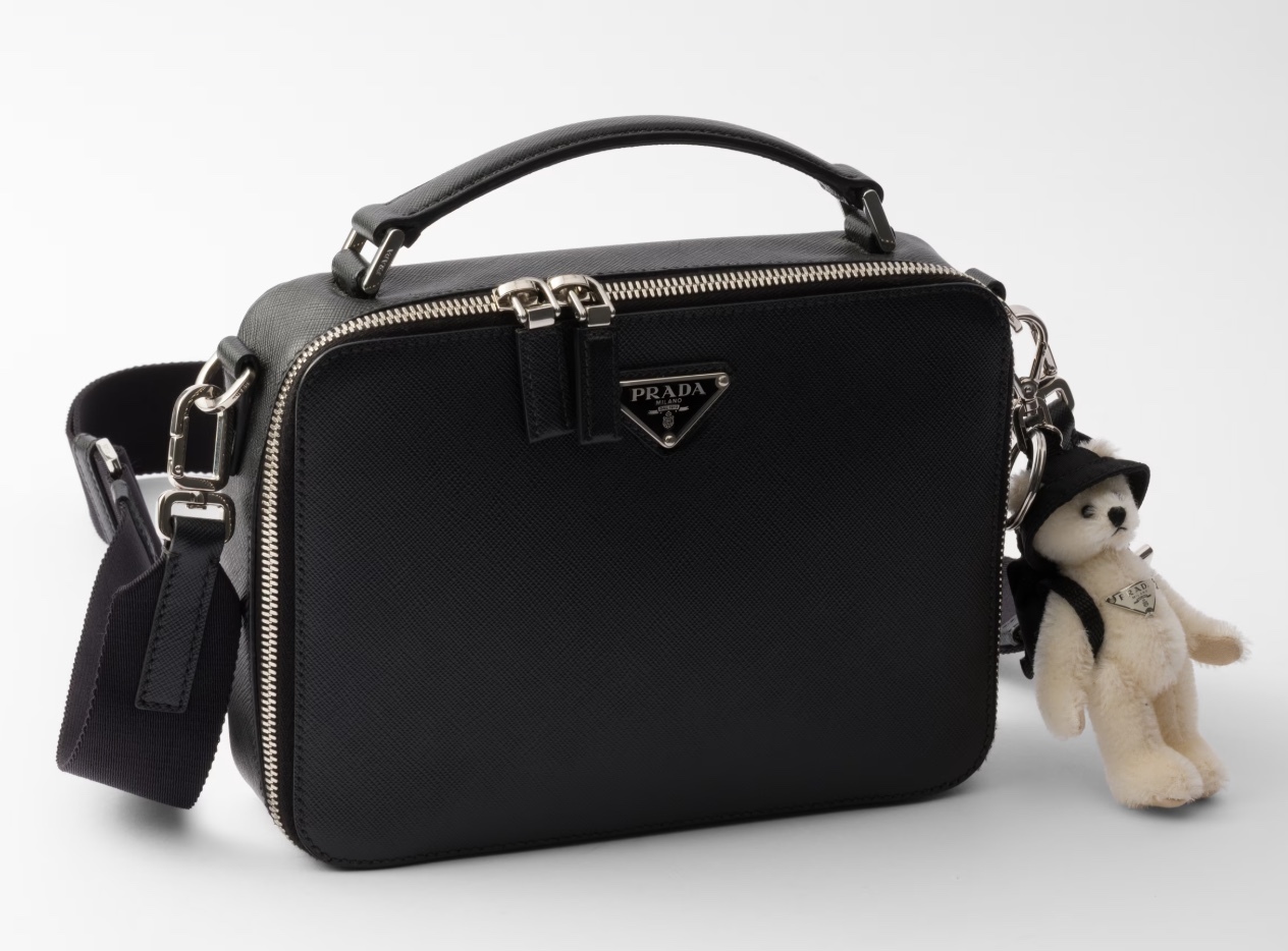 【希少】PRADA メタルリング付き テディ バッグ チャーム ホワイト/ピンク メタルリング付 Teddy バッグチャーム | PRADA