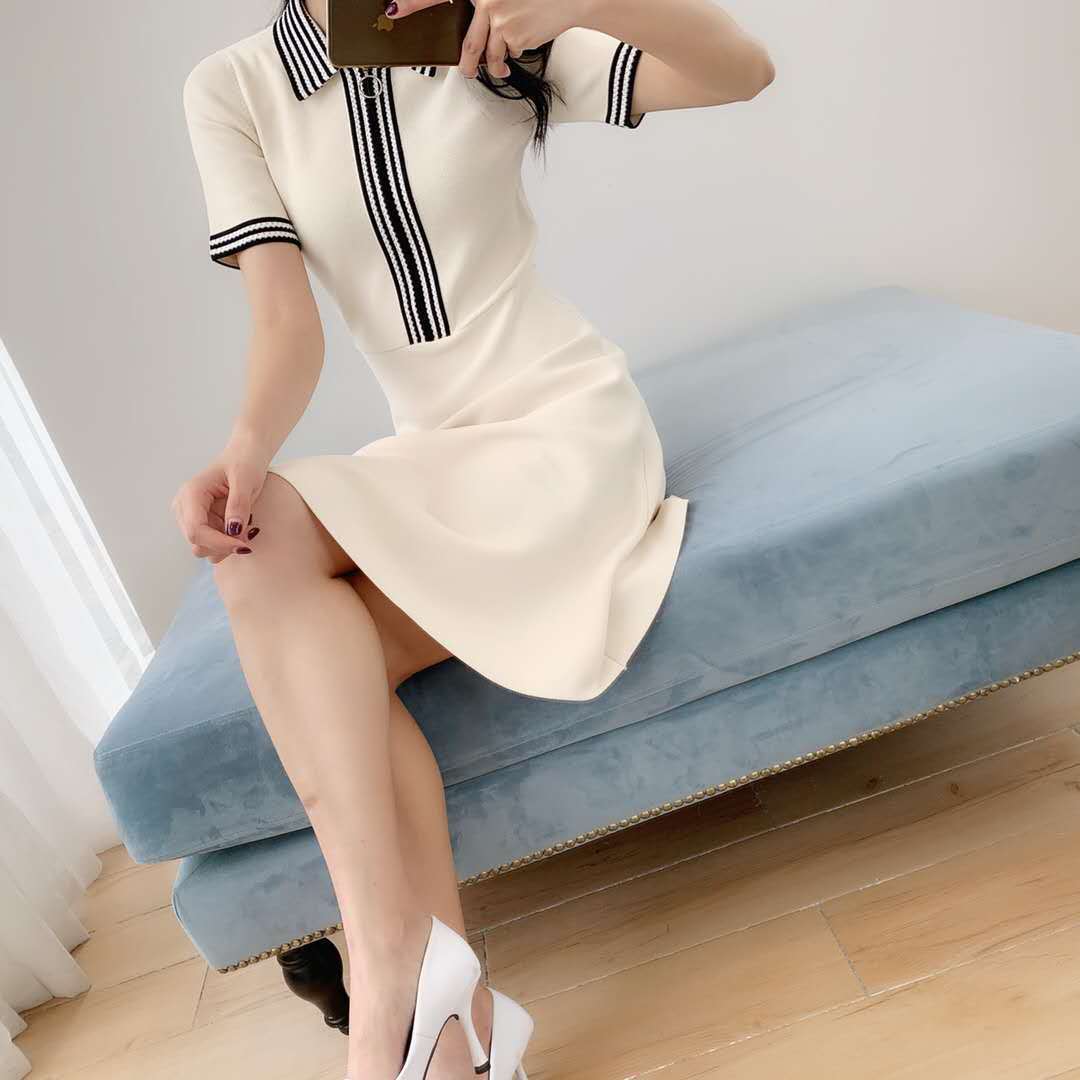 AVANDRESS★韓国★人気★Punching Knit Dress /追跡あり AVANDRESS☆韓国☆人気☆Punching Knit Dress /追跡あり