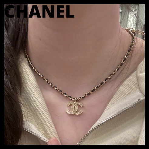 《冬の日につけたい♪》CHANEL ネックレス レザー CCロゴ