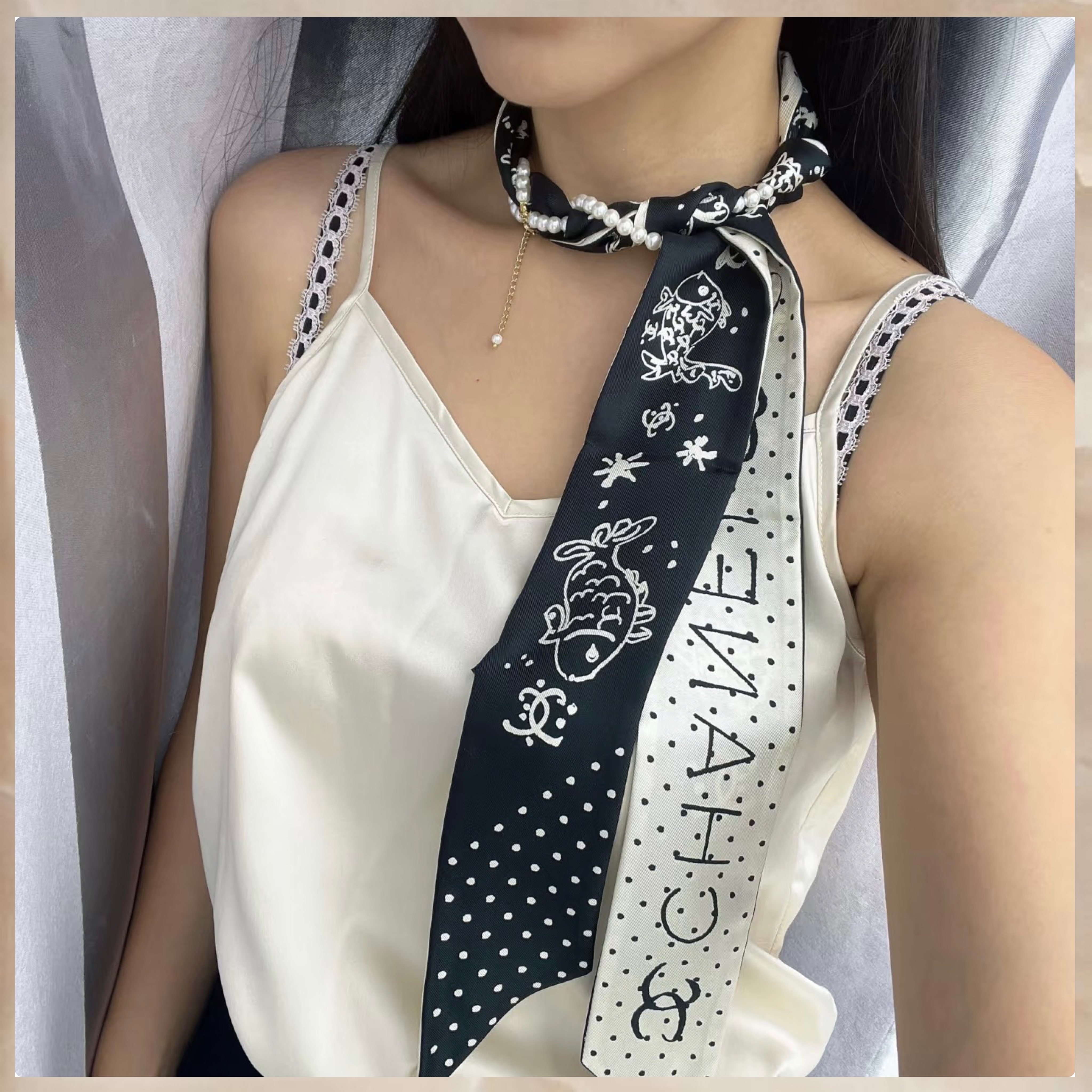 バッグやネクタイにも◎【CHANEL】ツイリー フィッシュ×ドット