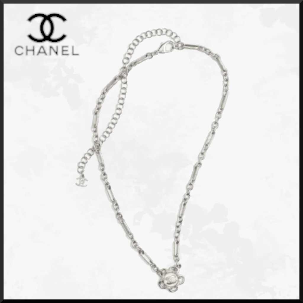 シルバー＆ホワイト【CHANEL】ペンダント ネックレス