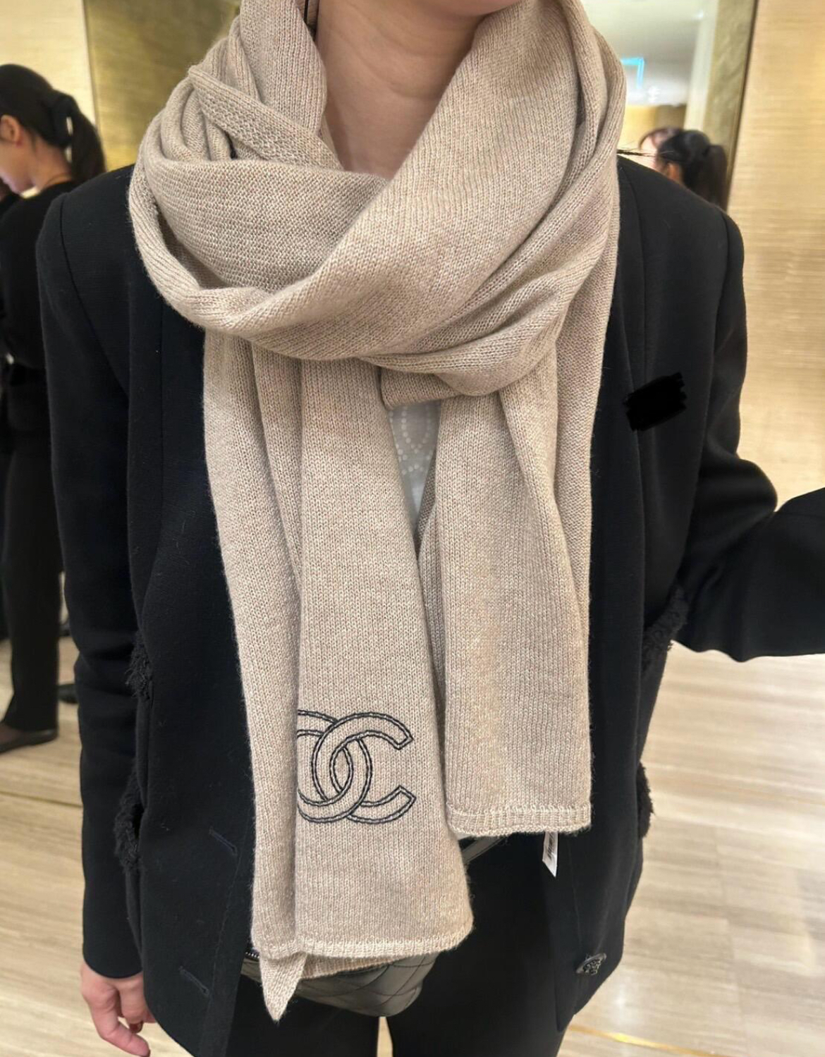 CHANEL《刺繍ロゴがお洒落♡》シャネル マフラー ロゴ
