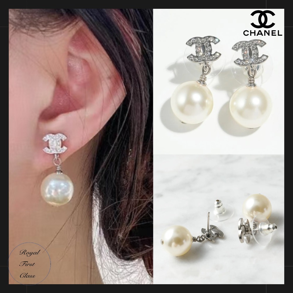 小さくて可愛い♡ CHANEL シャネル ピアス パール CCマーク