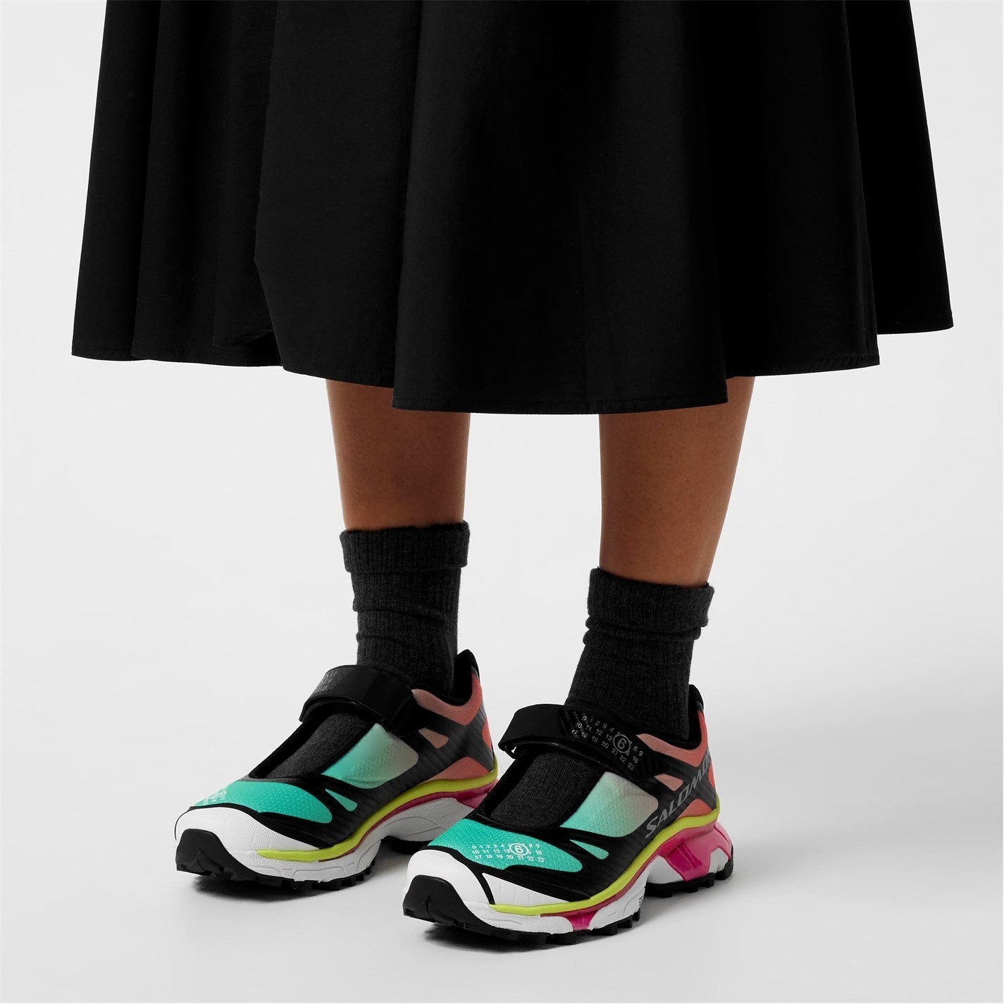 【MAISON MARGIELA】BIG Sale★MM6 Salomon XT-Mary Jスニーカー MAISON MARGIELA】BIG Sale☆MM6 Salomon XT-Mary Jスニーカー