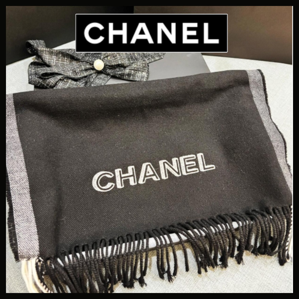 【シンプルにオシャレ♪】CHANEL マフラー