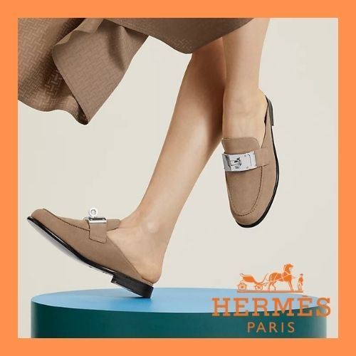 上品*HERMES*Iota レザーミュール オズ ケリーバックル サンダル ケリーバックルがお洒落で上品♪ *HERMES* ミュール Iota Ω