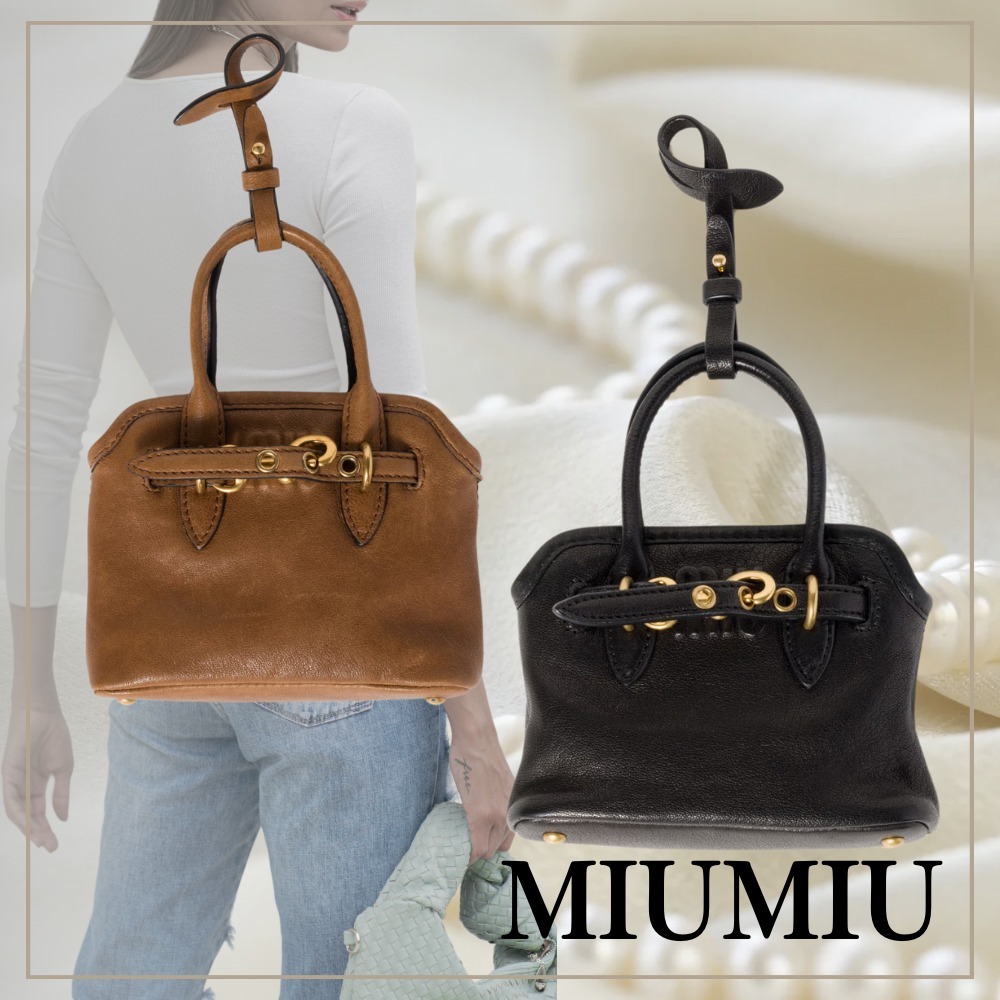 【いつでも特別感を演出】MIUMIU レザートリック