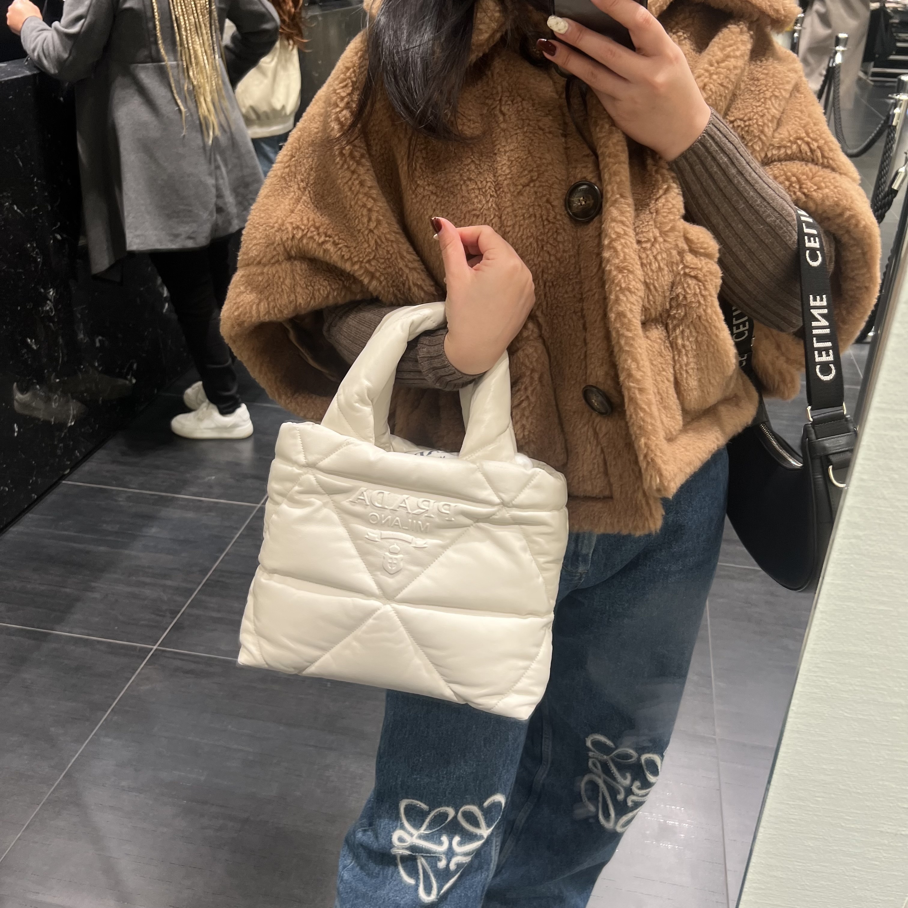 【PRADA】セール！もこもこ可愛い ハンドバッグ ショルダー付