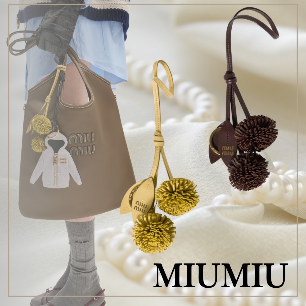 【さり気ない存在感】MIUMIU レザートリック