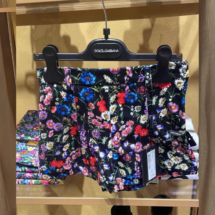 希少 DOLCE&GABBANA ドルガバ 花柄 キッズ ショートパンツ
