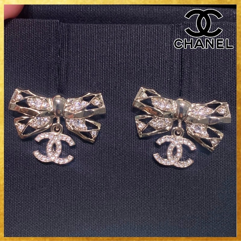 【リボンが大人可愛い】 CHANEL CCロゴ ピアス
