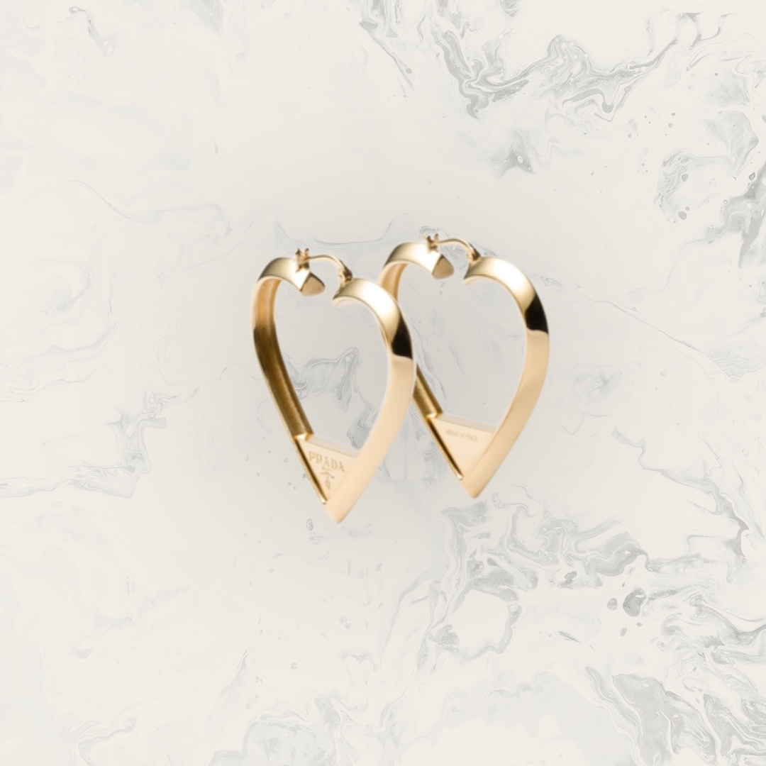 PRADA＊Metal earrings メタルピアス＊送料込