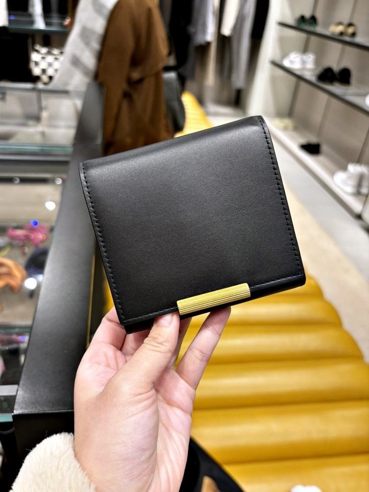 DVF シルクシフォン プリント ワンピース グラフィック Vネック DVF シルクシフォン プリント ワンピース グラフィック Vネック