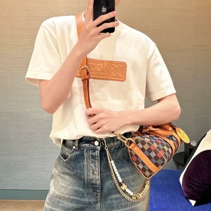 【カラフルで可愛い】LV 《キーポル・バンドリエール 25》