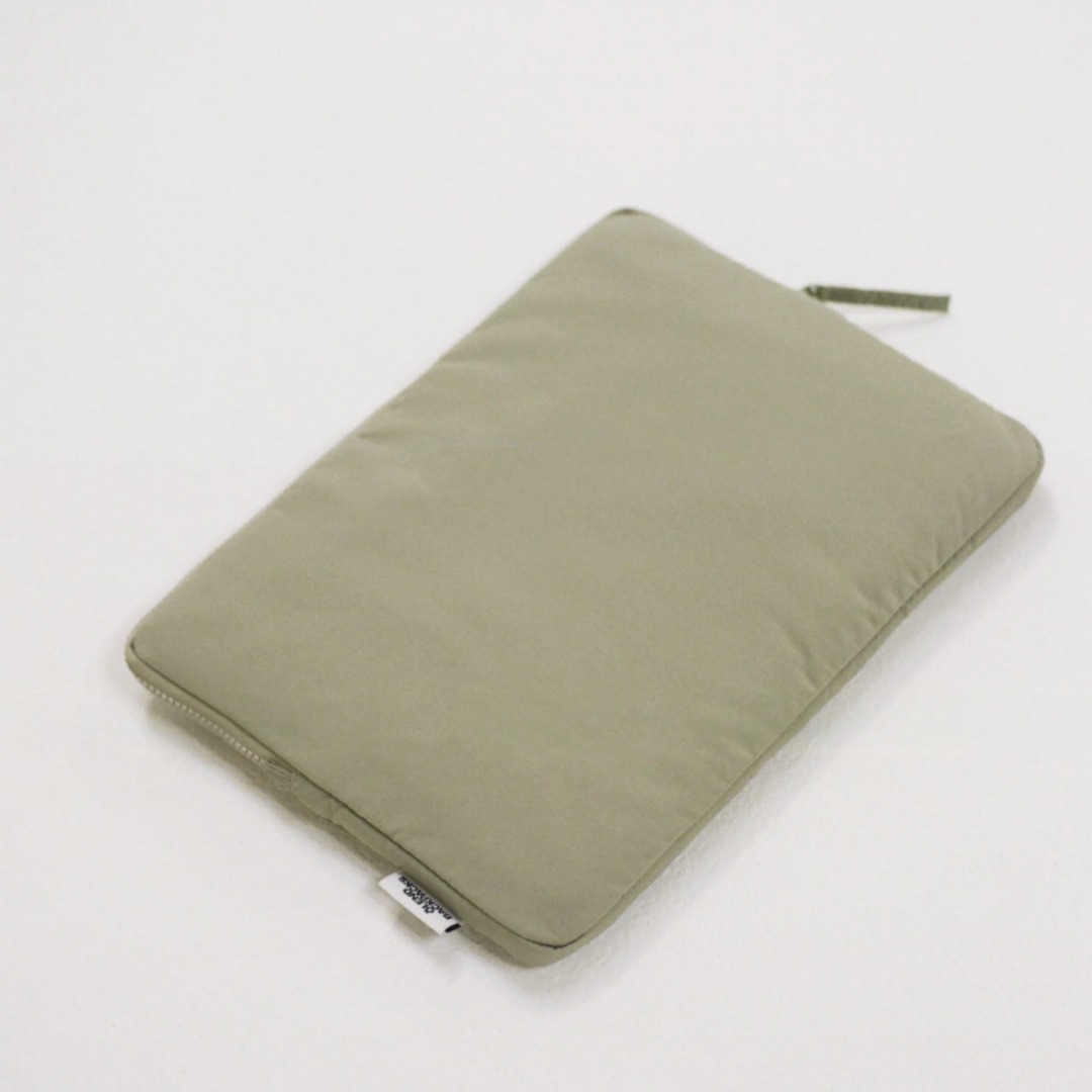【Olend】 パッド入り ラップトップ カバー *送料無料* Padded Laptop Sleeve – Ölend