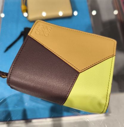 お買い得!!★ ロエベ ★ Puzzle コンパクトジップウォレット ジップ LOEWE PUZZLE(ロエベ パズル) 折りたたみ財布(レディース
