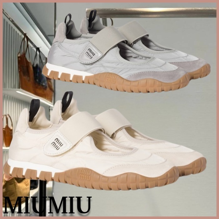 《個性を際立たせる逸品》【miumiu】タイヤ バレリーナ