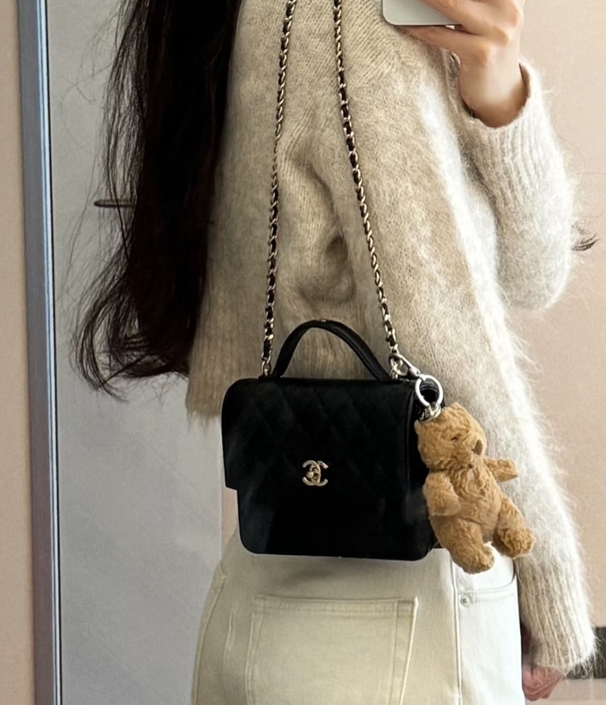 3WAY デニム素材でカジュアルに 集めたくなるCHANELバックパック 3WAY デニム素材でカジュアルに 集めたくなるCHANELバックパック