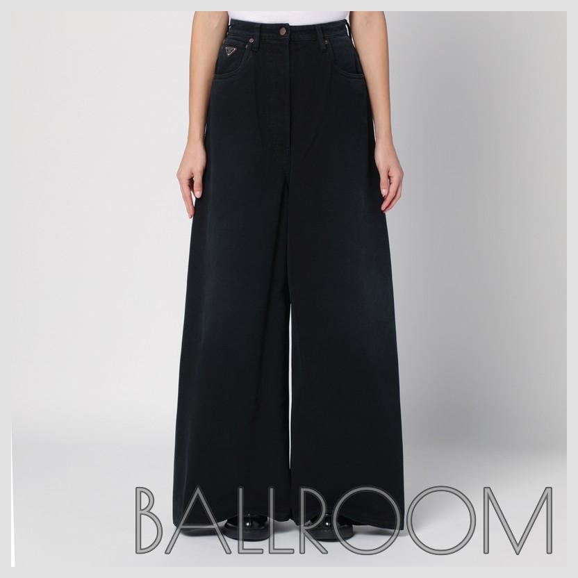 デニム・ジーパン PRADA BLACK WIDE-LEG JEANS