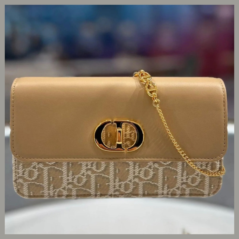 【コンパクト♡】Dior ★Miss Caro チェーンポーチ