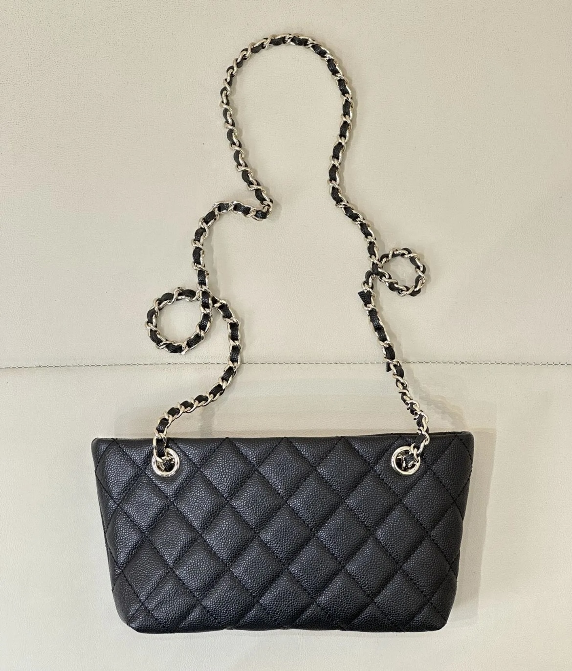 《使いやすいサイズ感♪》25C限定★CHANEL ショルダーバッグ