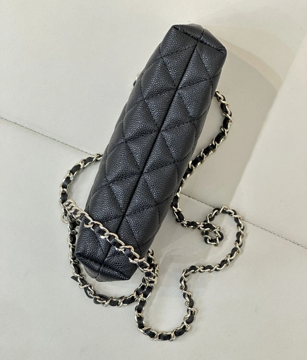 《使いやすいサイズ感♪》25C限定★CHANEL ショルダーバッグ