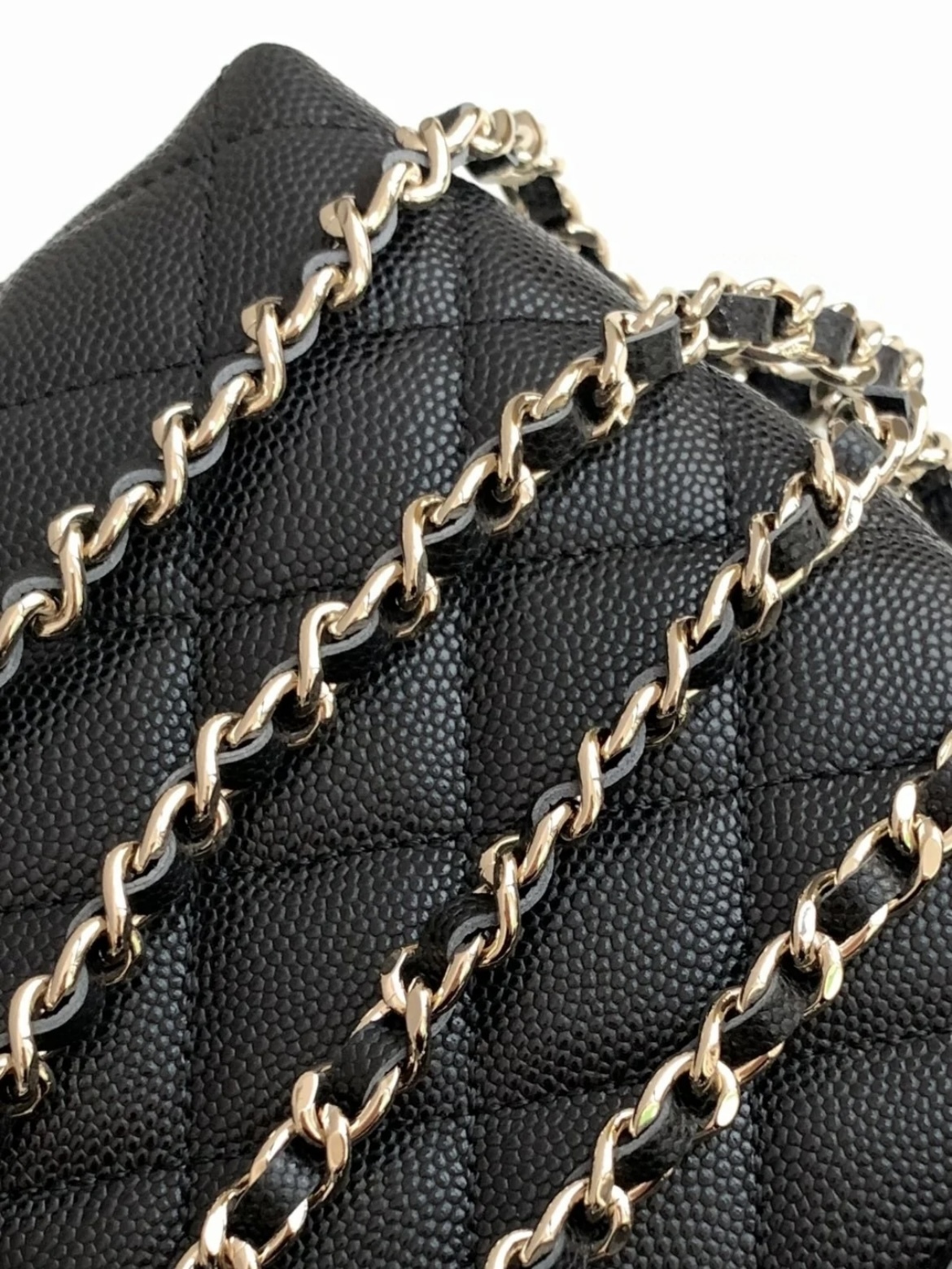 《使いやすいサイズ感♪》25C限定★CHANEL ショルダーバッグ