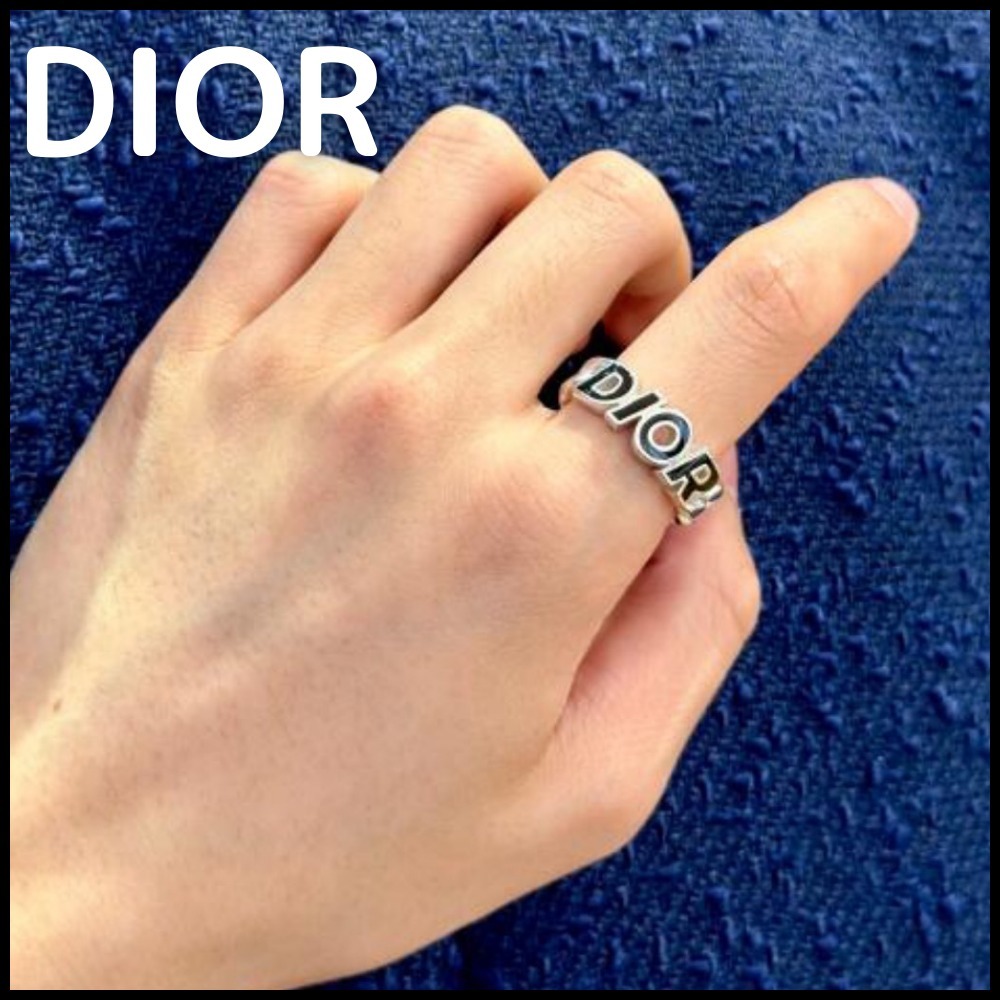【洗練されたデザイン♪】Dior Italic ブラックレジン リング