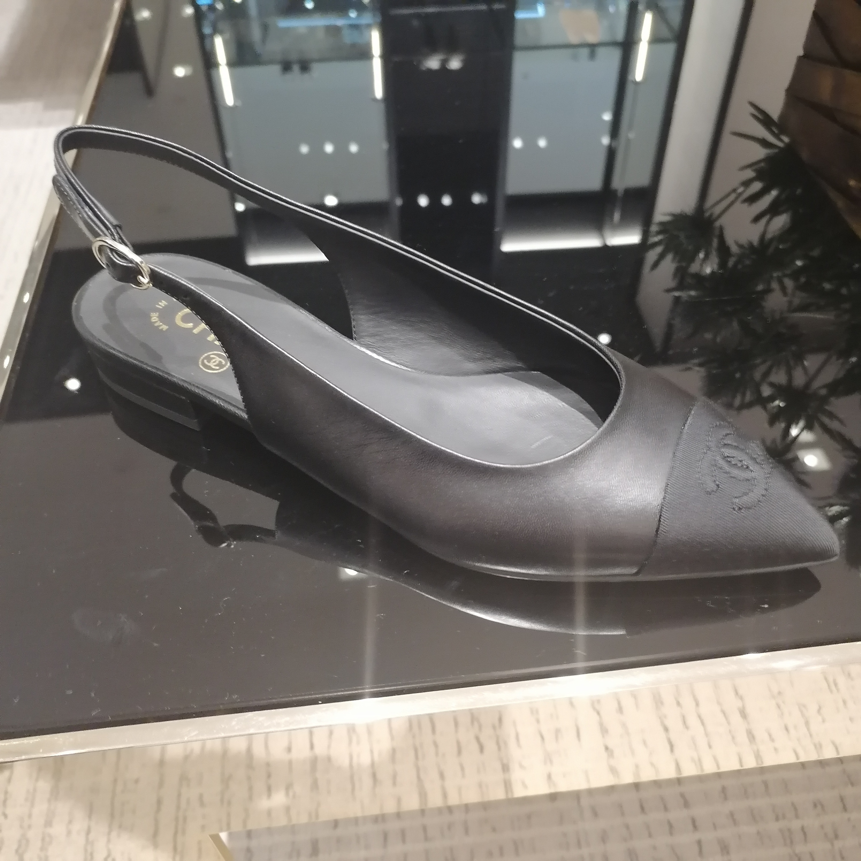 CHANEL☆スリングバック ☆他カラーあり